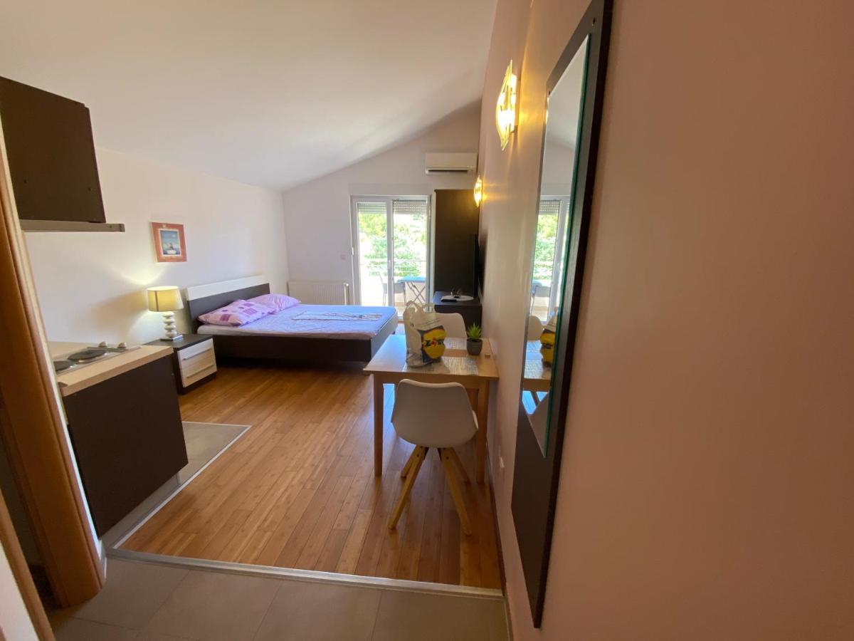 Apartments San Monte Podstrana Zewnętrze zdjęcie
