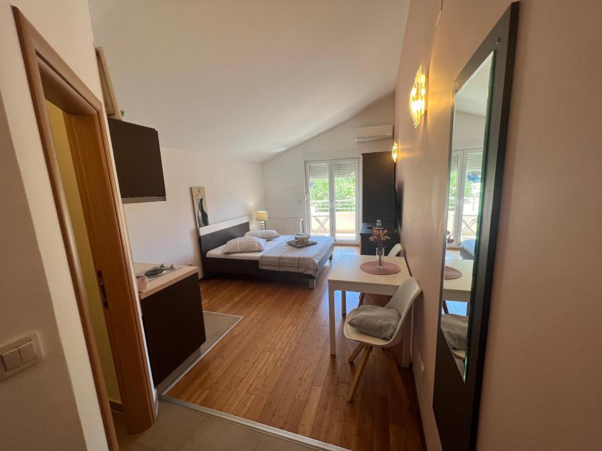 Apartments San Monte Podstrana Zewnętrze zdjęcie
