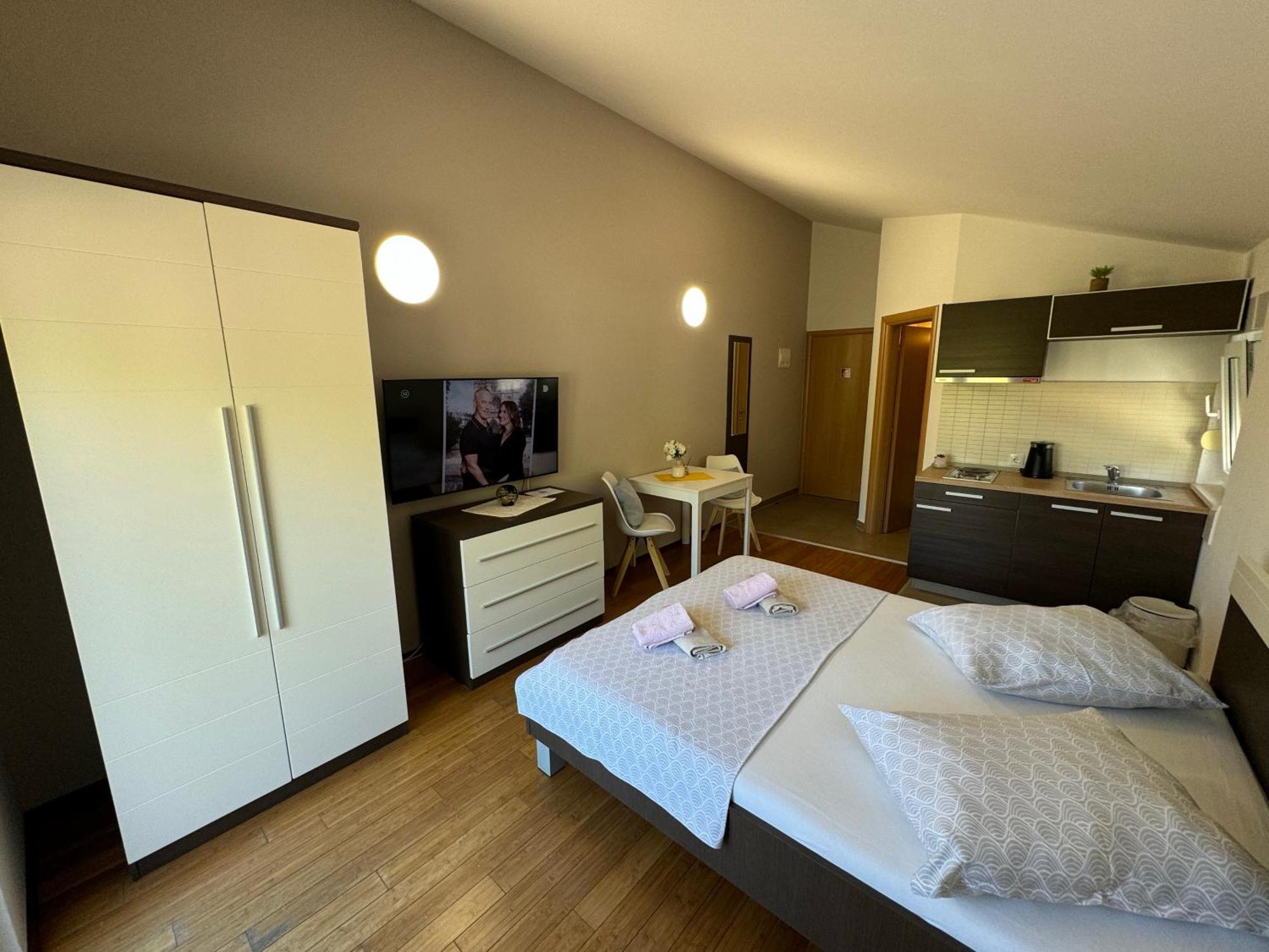 Apartments San Monte Podstrana Zewnętrze zdjęcie